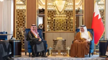 ولي عهد البحرين يبحث مع وزير الخارجية سبل تعزيز آفاق التعاون المشترك